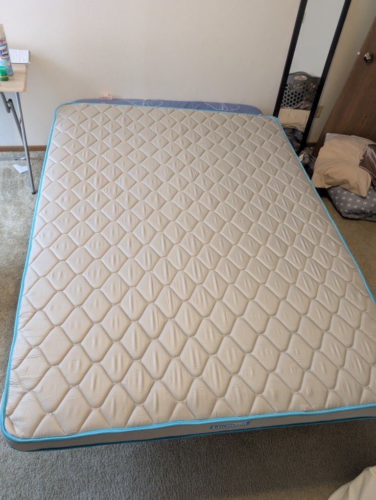 Queen 6inch Mattress Firm Feel bonnel Spring With Foam Layer