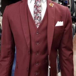 Check out our new three piece Burgundy suit Available in slim fit and regular fit all size available 34S-62R