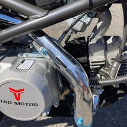 **Brand New Dirt Bike 140cc** - Adult size. - Kick Start. - Manual with Clutch. - 4 gears. - Mph 65 - Support up 450 lbs. - Alloy rims and suspension.