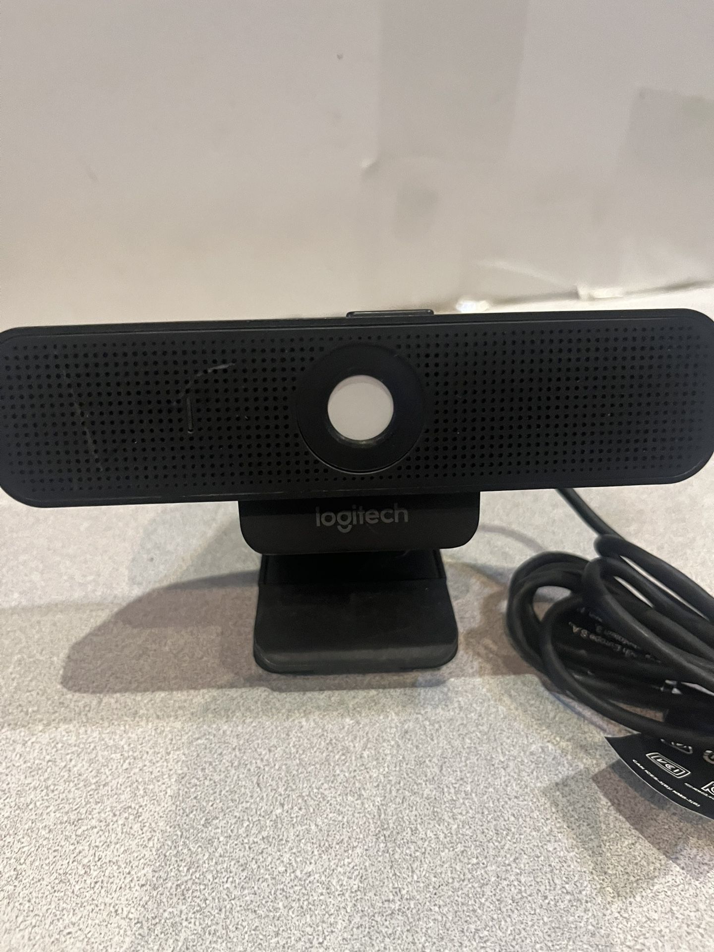 Logitech C925e HD WebCam 1080 P video with privacy shutter V-U0030-O