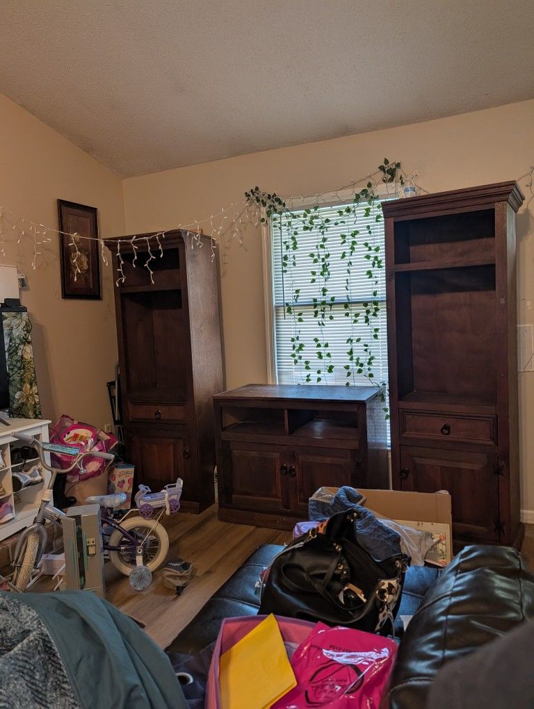 4 Piece Entertainment Center 