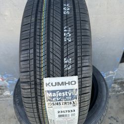 235/45/18 New Set Of Kumho EV Tires Installed 