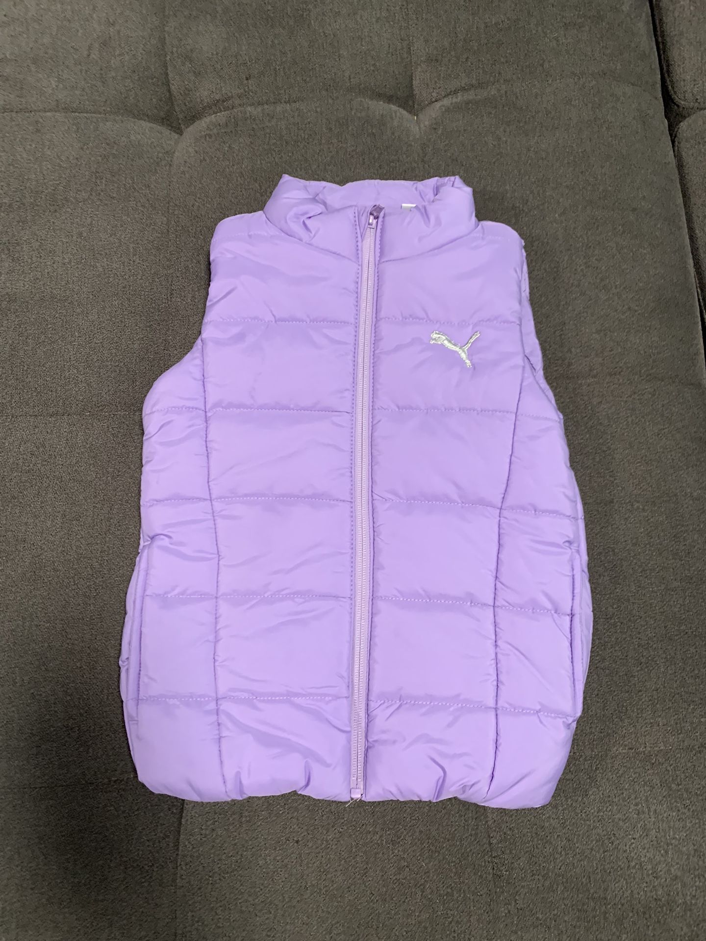 Girls Puma Puffer Vest, size XS (5-6)- like NEW!