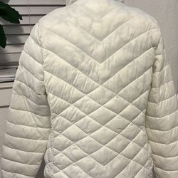 Used Like New Women's white jacket Size XL