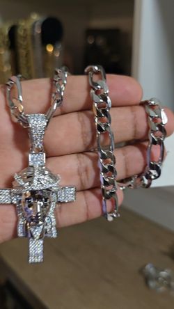 Chain And  Pendant