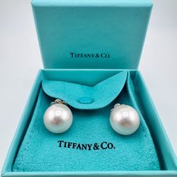 Tiffany And Co 18K White Gold Mother Of Pearl And Cluster Diamond Studs