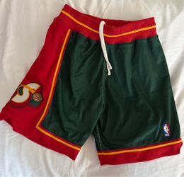 Vintage Seattle Supersonics 95-96' Swingman shorts