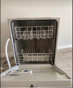 Stainless steel dishwasher