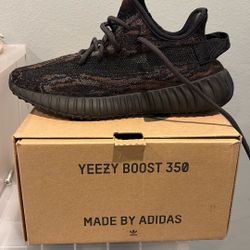 Yeezy Boost 350  By Adidas 