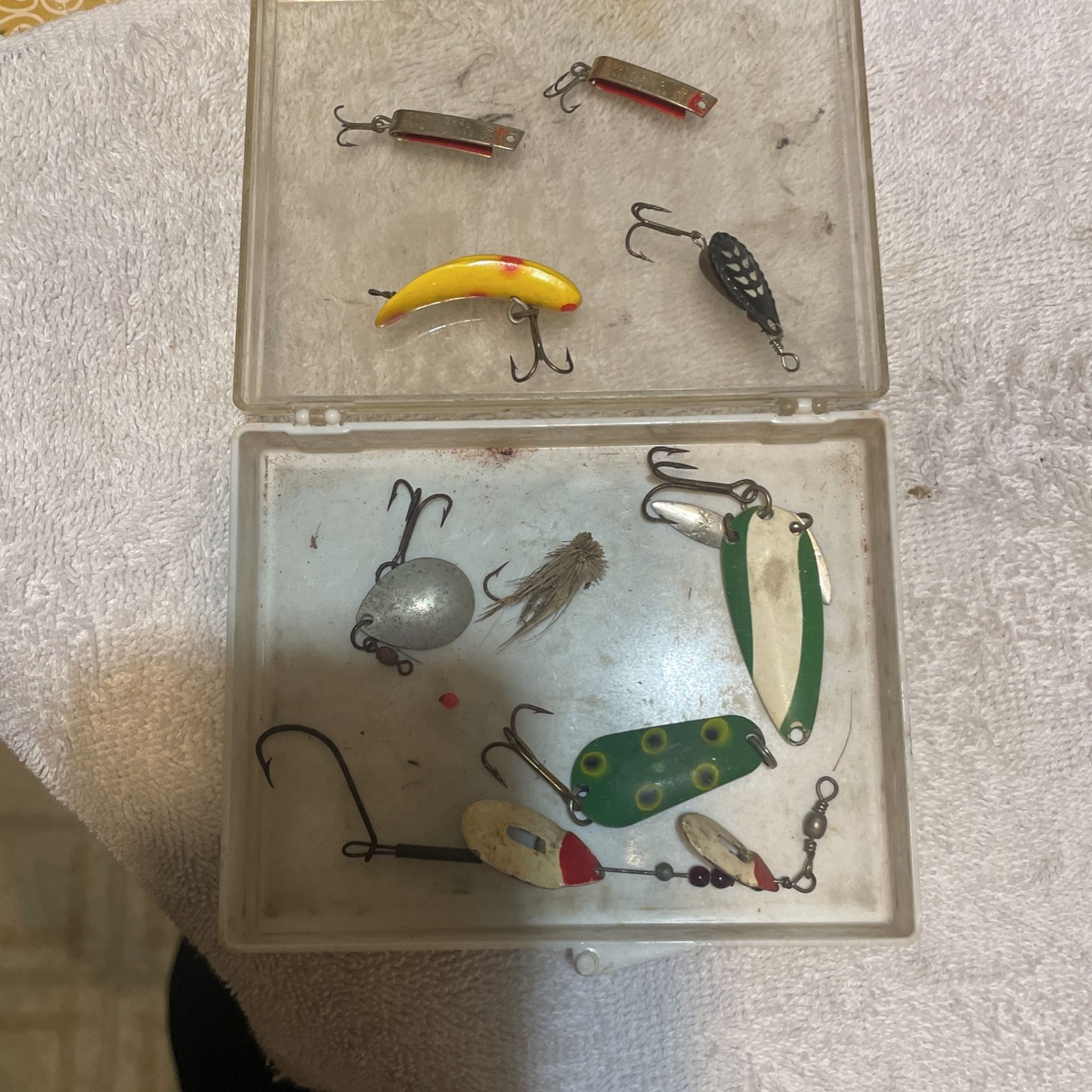 Antique Fishing, Lewers