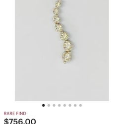 Vintage 14K yellow Gold Diamond (0.60 Carat TW)Graduated Drop-Down Journey Pendant. (retail: $700+)