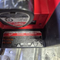 Milwaukee m12 radio