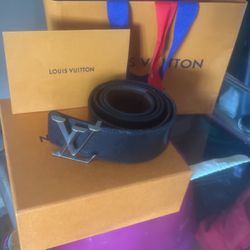 Louis Vuitton Reversible Belt 