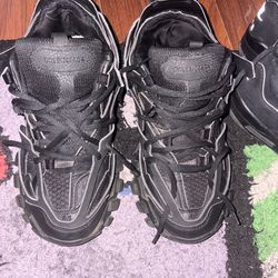 Balenciaga track runner