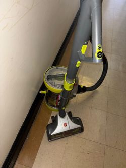The Hoover air revolve multi-position canister vacuum gives you portable, continuous cleaning motion in every direction. Go from carpet to hard floors