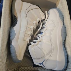 Jordan Legend 11s