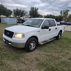 2004 Ford F-150 XLT
