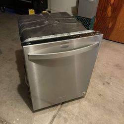 Whirlpool Dishwasher