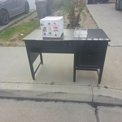 Free Vanity Nothing Broken 