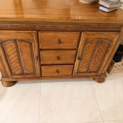 Solid Wood Buffet / Sideboard Cabinet