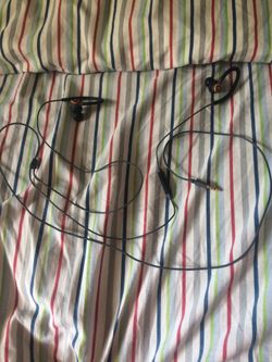 EcoSurvivor IPx4 Sports Clip Earbuds