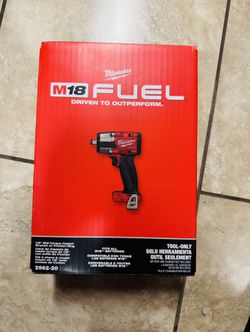 Milwaukee 1/2 Mid-torque Impact Wrench w/friction ring