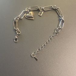 Beautiful Silver Heart Bracelet