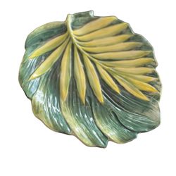 Vintage Handcrafted Hand painted Fitz  And Floyd "Cape Town" Pattern Tray Green  This vintage tray features a beautiful hand-painted Fitz & Floyd "Cap