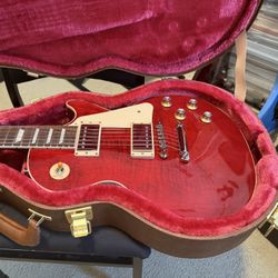 Gibson Les Paul Standard ‘60s Figured Top Cherry Red