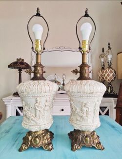 Vintage Pair Hollywood Regency Falkestain Table Lamps Italian Relief Roman MCM Kendall Area