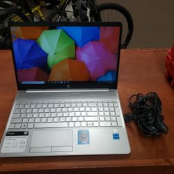 HP 15.6" Laptop 256gb SSD Windows 10 