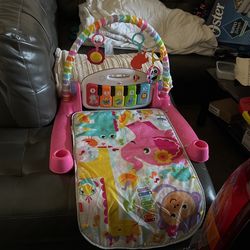 infant toy / fisher price kick & play piano 