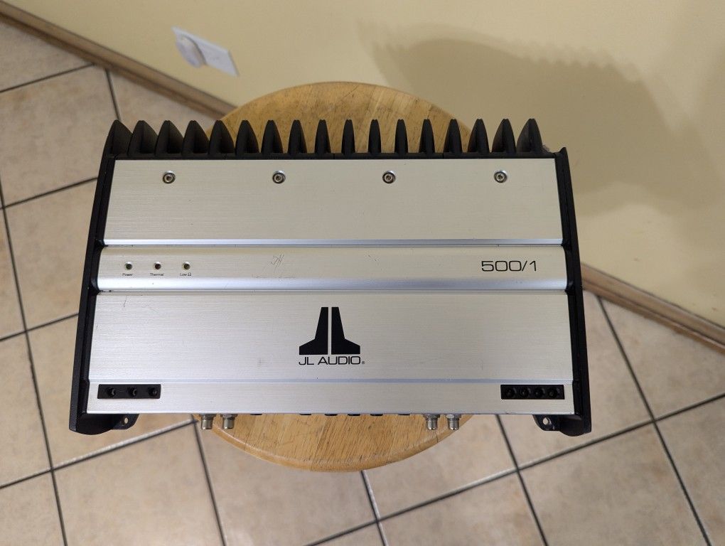 JL Audio 500/1