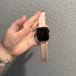 Apple Watch.  Series 6  44mm
