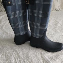 rain boots
