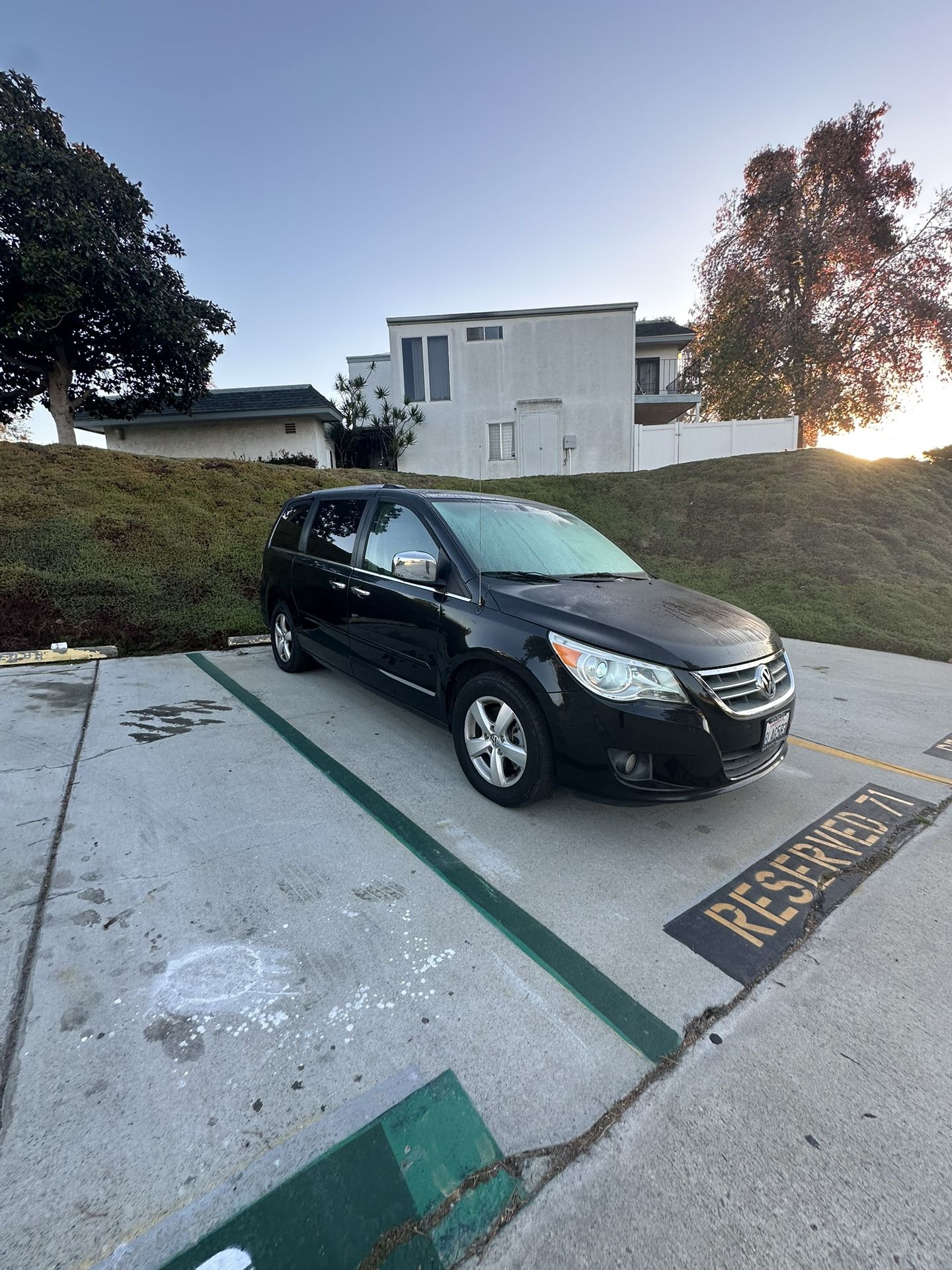 2012 Volkswagen Routan