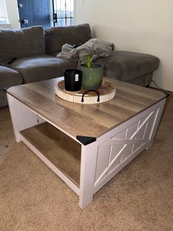 Farmhouse style Coffee Table
