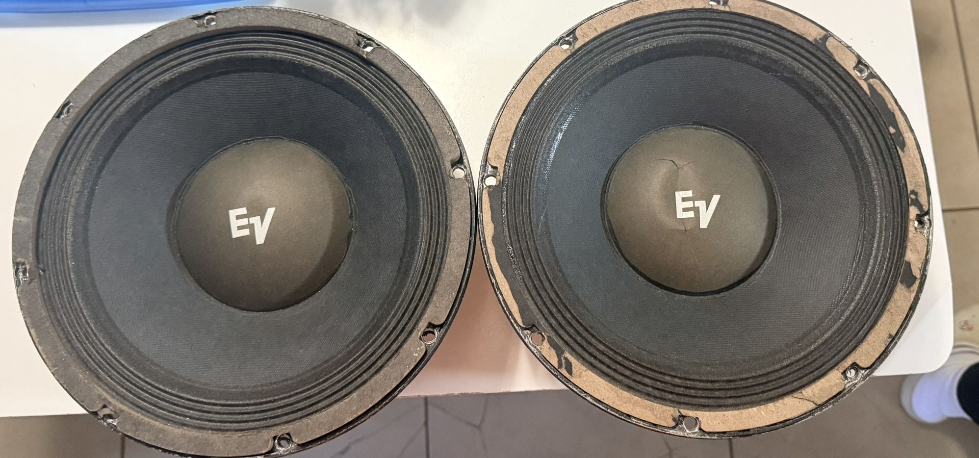 2 10” Evs