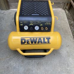 Air Compressor DeWalt New Condition Price Firm