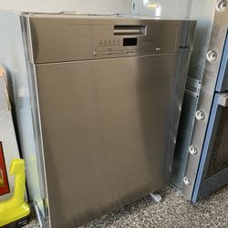 New Miele Dishwasher G 5006 SCU