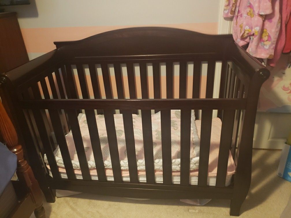 Wooden Baby To Toddler Bed And Changing Table