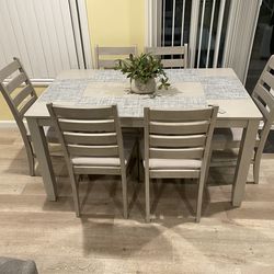 Wooden kitchen table 6 chairs