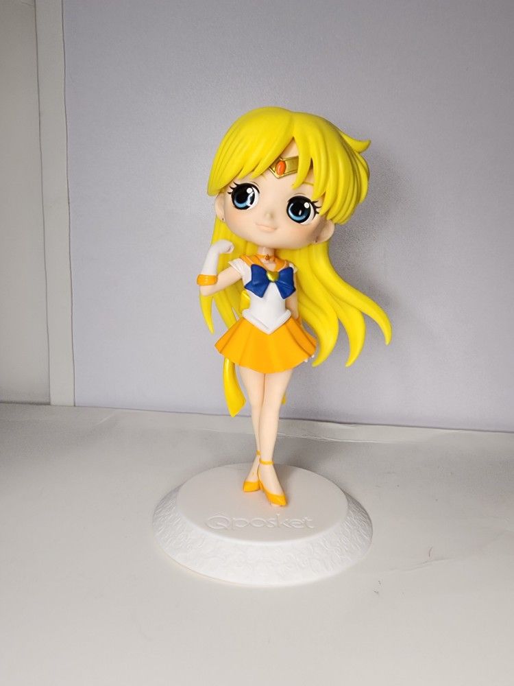 Sailor Moon Figurine