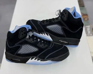 Air Jordan Retro 5 black university blue brand new size 9.5