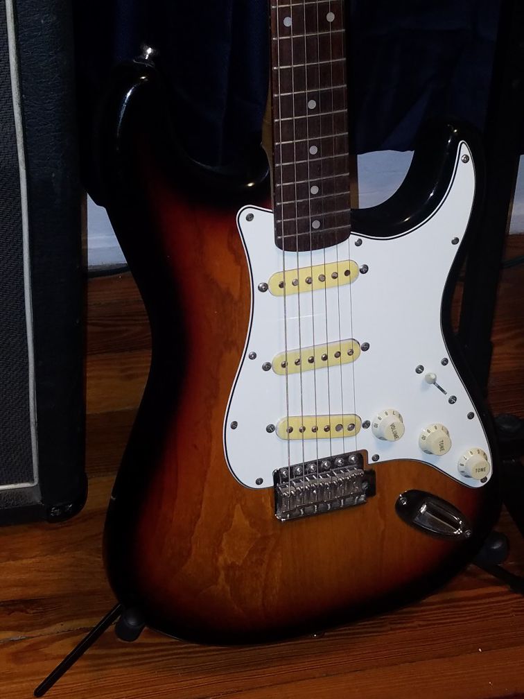 Fender Squier Pro Tone Stratocaster
