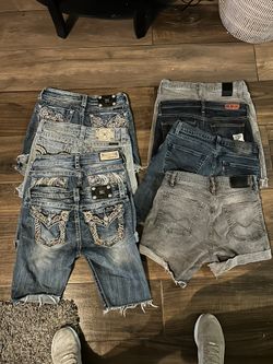 Miss Me & Levi Shorts