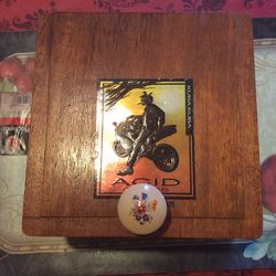 CUSTOM  ACID KUBA KUBA CIGAR  BOX  WITH  CUSTOM  LEGS HANDLE STASH BOX STORAGE  ETC
