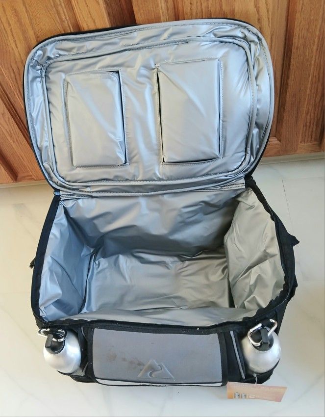Ozark Trail 40 Cans Cooler plus Ice with 2 Bonus Bottles 