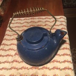 Vintage Farmhouse Cast Iron Kettle, Rusty Inside