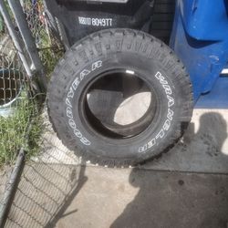 Goodyear Wrangler Duratrac 31x10.50x15 Tire